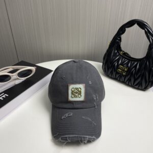 【AT2226】ロエヴェLoeweの新しいベースボールキャップ、シンプルでクラシックなロゴ、質感が素晴らしい👍、上質なブランドアイテム、女神必須のアイテム、カップル向け。