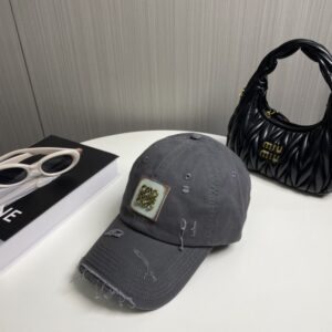 【AT2226】ロエヴェLoeweの新しいベースボールキャップ、シンプルでクラシックなロゴ、質感が素晴らしい👍、上質なブランドアイテム、女神必須のアイテム、カップル向け。