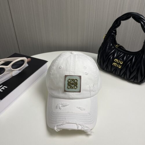 【AT2227】🧢 ロイヤル・ロエベ（Loewe）～新デザインのベースボールキャップ🧢、シンプルでクラシックなロゴ、質感が最高👍、上品なブランドの雰囲気、女神必需アイテム、カップル向け。