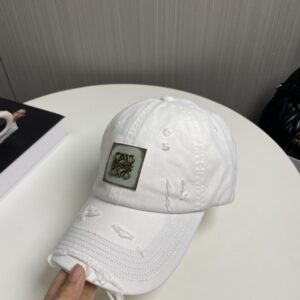 【AT2227】🧢 ロイヤル・ロエベ（Loewe）～新デザインのベースボールキャップ🧢、シンプルでクラシックなロゴ、質感が最高👍、上品なブランドの雰囲気、女神必需アイテム、カップル向け。