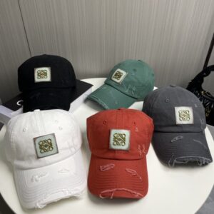 【AT2227】🧢 ロイヤル・ロエベ（Loewe）～新デザインのベースボールキャップ🧢、シンプルでクラシックなロゴ、質感が最高👍、上品なブランドの雰囲気、女神必需アイテム、カップル向け。