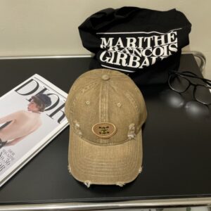 【AT2234】新しい CELINE ウォッシュドバスボールキャップ🧢🔥 出かけるときに必需品、高品質でラベルが完全です。 この機会にぜひ手に入れてください！