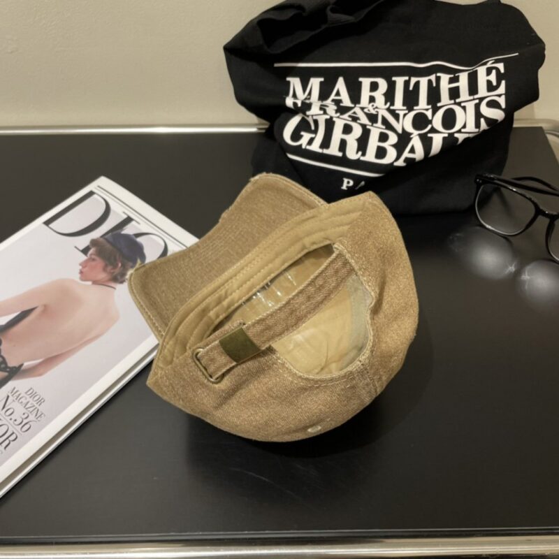 【AT2234】新しい CELINE ウォッシュドバスボールキャップ🧢🔥 出かけるときに必需品、高品質でラベルが完全です。 この機会にぜひ手に入れてください！