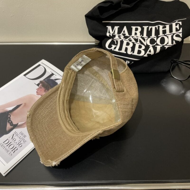 【AT2234】新しい CELINE ウォッシュドバスボールキャップ🧢🔥 出かけるときに必需品、高品質でラベルが完全です。 この機会にぜひ手に入れてください！