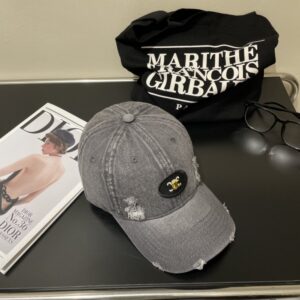 【AT2236】💛防塵バッグ付きセリーヌ CELINE ウォッシュド ベースボールキャップ🧢 🔥新しいベースボールキャップ🧢 街で必須の素敵なアイテムです。 高品質で内部にタグが付いています。 早めに手に入れてください！