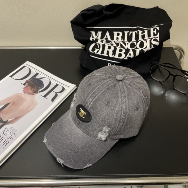 【AT2236】💛防塵バッグ付きセリーヌ CELINE ウォッシュド ベースボールキャップ🧢 🔥新しいベースボールキャップ🧢 街で必須の素敵なアイテムです。 高品質で内部にタグが付いています。 早めに手に入れてください！
