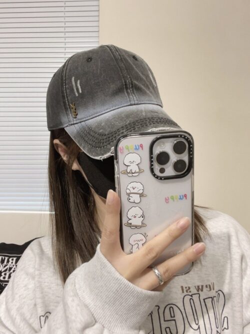 【AT2241】YSLの新しいウォッシュデニムベースボールキャップは、人気の技術がアップグレードされており、ウォッシュデニムのストリートファッションが存分に楽しめます。現代のファッショナブルな男性や女性にぴったりで、空港でのストリートスナップでも超カッコイイ！