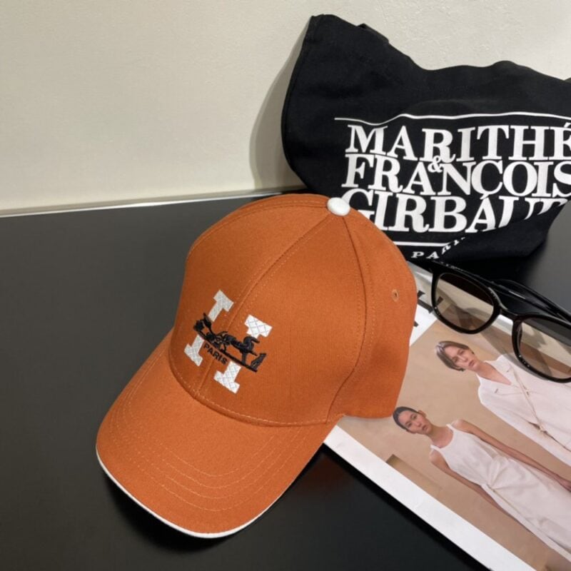 【AT2244】新しい発送 HERMÈS (エルメス)の最新オリジナル野球帽、スペルHを組み合わせ、通気性のある帆布生地+ステンレススチール調節バックル、細部までこだわった、ファッションで格好良い質感抜群！