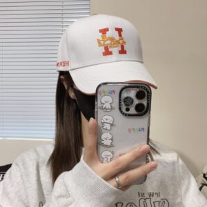 【AT2245】新しい HERMÈS（エルメス）の最新のオリジナル野球帽、カラーブロックのH、通気性のある帆布生地+ステンレス製調整バックル、細部にこだわったデザイン、スタイリッシュでカッコいい、品質も抜群です！