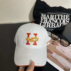 【AT2245】新しい HERMÈS（エルメス）の最新のオリジナル野球帽、カラーブロックのH、通気性のある帆布生地+ステンレス製調整バックル、細部にこだわったデザイン、スタイリッシュでカッコいい、品質も抜群です！