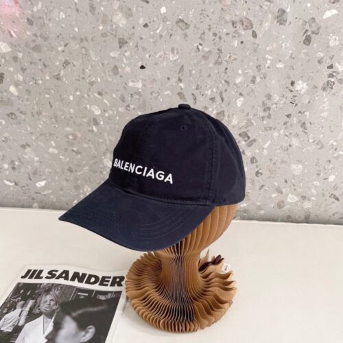 【AT2246】Balenciaga 💛 防塵袋付き【パリの名家】2024新作 刺繍バケットハット、新作入荷、有名ブランドで街に出かける、服に合わせて超絶！手放しで入手必須！