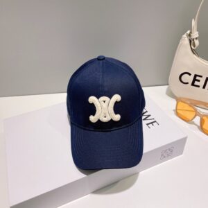 【AT2250】CELINE新作2024春夏シンプルなベースボールキャップは防塵バッグ付きです。新作が入荷しましたので、有名ブランドアイテムでコーディネートがしやすいです。お早めにゲットしてください！