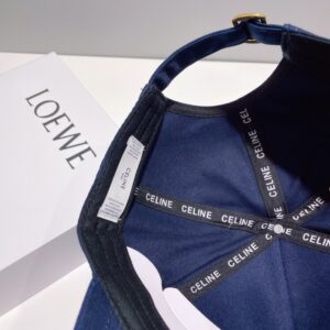 【AT2250】CELINE新作2024春夏シンプルなベースボールキャップは防塵バッグ付きです。新作が入荷しましたので、有名ブランドアイテムでコーディネートがしやすいです。お早めにゲットしてください！