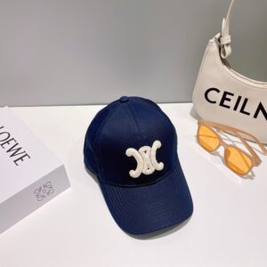 【AT2250】CELINE新作2024春夏シンプルなベースボールキャップは防塵バッグ付きです。新作が入荷しましたので、有名ブランドアイテムでコーディネートがしやすいです。お早めにゲットしてください！