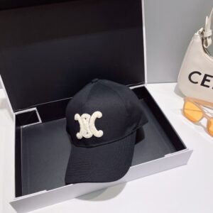【AT2251】CELINEの2024年春夏コレクションの新作シンプルなベースボールキャップには、防塵袋が付いています。新作が入荷しましたので、ブランド品のこのベストな組み合わせをぜひ手に入れてください！