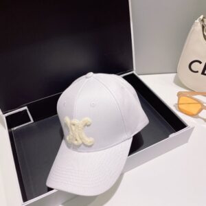 【AT2252】CELINEの2024年春夏コレクションの新作シンプルなベースボールキャップは防塵袋付きで販売中です。ブランドの新作が入荷したので、お早めに手に入れてください！