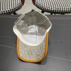 【AT2256】【LOEWEロエベ】2024新作のキャップ、専用店のクラシックモデル、男女兼用