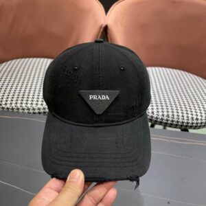 【AT2263】プラダPradaのトレンディな三角ロゴキャップはシンプルでかっこよく、男女兼用で超クールなファッションストリートスタイルです。帽子の形状も非常に良いです。