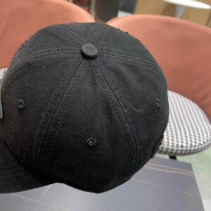 【AT2263】プラダPradaのトレンディな三角ロゴキャップはシンプルでかっこよく、男女兼用で超クールなファッションストリートスタイルです。帽子の形状も非常に良いです。