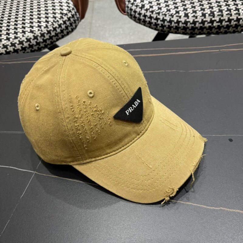 【AT2264】Prada プラダのクールな三角形のベースボールキャップはシンプルでハンサムです。男女兼用で、超カッコいいストリートファッションです。帽子の形がとても良いです。