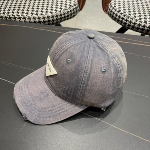 【AT2265】プラダ（Prada）のトレンディな三角ロゴ付きベースボールキャップはシンプルでかっこいいです~男女共用で超かっこいいファッションストリートスタイル。帽子の形が非常に良いです。