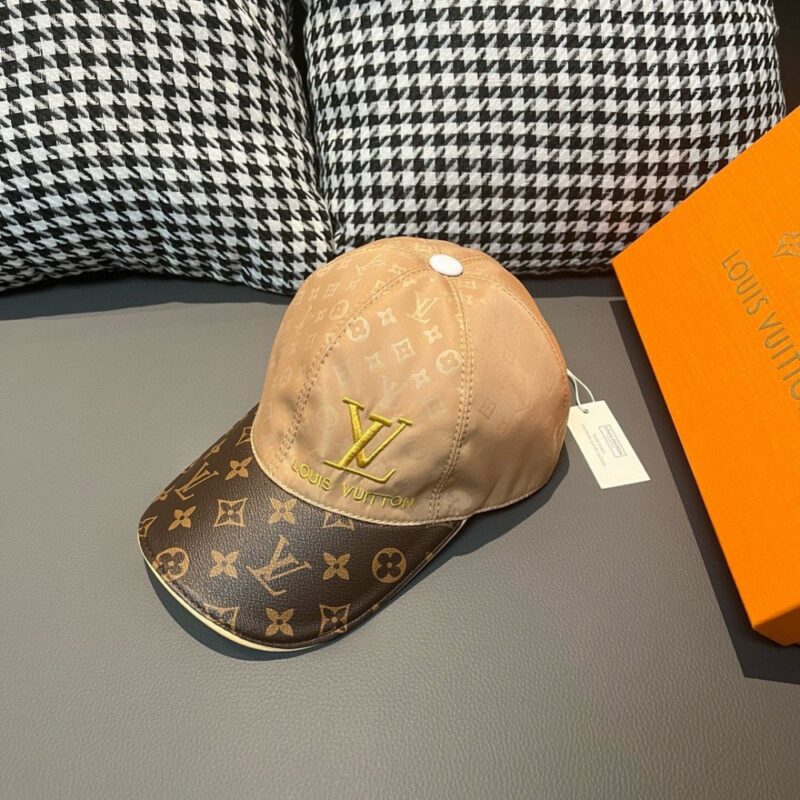 【AT2277】LV (Louis Vuitton) 配箱布袋、LV（ルイヴィトン）の新作オリジナル棒球帽、モノグラム柄パッチワーク、プリント入りサテン生地+専門店のモノグラムレザー、細かい仕事で完璧、クオリティが素晴らしい、ベースのヘッドサイズ56、調整可能なパッチ付き。