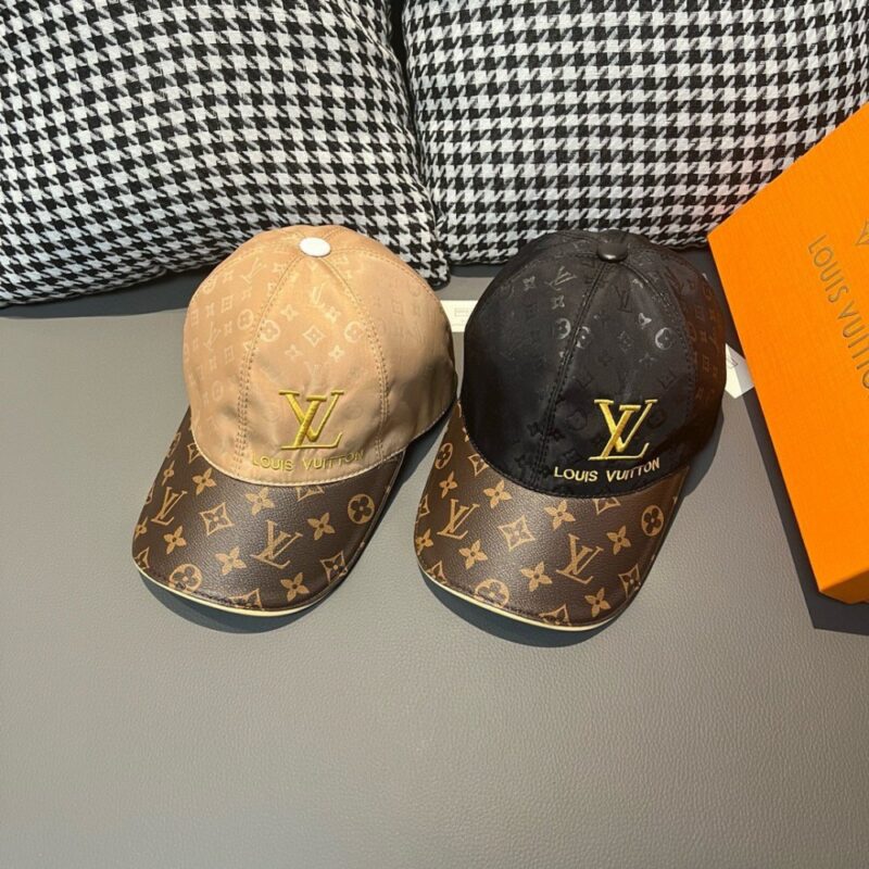 【AT2277】LV (Louis Vuitton) 配箱布袋、LV（ルイヴィトン）の新作オリジナル棒球帽、モノグラム柄パッチワーク、プリント入りサテン生地+専門店のモノグラムレザー、細かい仕事で完璧、クオリティが素晴らしい、ベースのヘッドサイズ56、調整可能なパッチ付き。