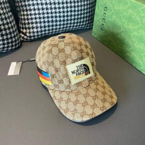 【AT2279】配箱布袋、Gucci(グッチ)の新作オリジナル野球帽、The North Face ノースフェイス刺繍！輸入帆布+上質な牛革で、人気の代行商品、男女兼用の万能アイテム、品質は抜群！基本的なヘッドサイズは56で、パッチ調整可能。