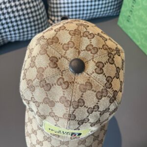 【AT2279】配箱布袋、Gucci(グッチ)の新作オリジナル野球帽、The North Face ノースフェイス刺繍！輸入帆布+上質な牛革で、人気の代行商品、男女兼用の万能アイテム、品質は抜群！基本的なヘッドサイズは56で、パッチ調整可能。