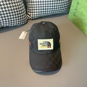 【AT2280】配箱布袋、Gucci（グッチ）の新製品オリジナル野球帽、北面の刺繍！輸入キャンバス+トップグレインレザー、代理購入の人気商品、男女兼用の万能なデザイン、品質抜群！基本的なヘッドサイズは56、パッチは調節可能です。