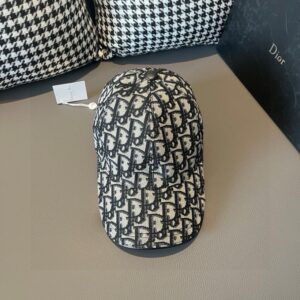 【AT2291】ボックス付きの布袋、新しいDiorのオリジナル野球帽、Diorのモノグラム柄、レトロな雰囲気たっぷりの人気商品、店頭完売中、キャンバス素材+上質な牛革、純綿裏地、軽量通気性抜群！質の良さは抜群で、基本の頭周り56、パッチが調節可能です。