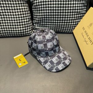 【AT2294】Burberry パッケージング用の布袋、バーバリーのオリジナルベースボールキャップ、チェック柄、シルク生地+上質な牛革、軽量で通気性があります！実物撮影、男女兼用。
