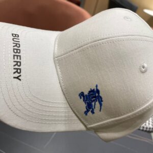 【AT2299】Burberry バーバリーのクラシックベースボールキャップ、シンプルで時代を超えたスタイル、男女兼用！高品質、品質を大切に！