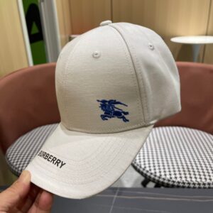 【AT2299】Burberry バーバリーのクラシックベースボールキャップ、シンプルで時代を超えたスタイル、男女兼用！高品質、品質を大切に！
