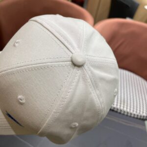 【AT2299】Burberry バーバリーのクラシックベースボールキャップ、シンプルで時代を超えたスタイル、男女兼用！高品質、品質を大切に！