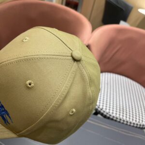 【AT2300】Burberry(バーバリー)のクラシックなオフィシャルウェブサイトで新しいクラシックなベースボールキャップ、シンプルかつ時代を超えたスタイル、男女兼用！高品質、贅沢な品質をお楽しみください！
