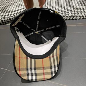 【AT2301】Burberryバーバリーのクラシックベースボールキャップ、シンプルで最先端のスタイル、男女兼用！高品質、品質を堪能！