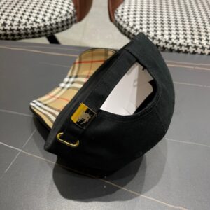 【AT2301】Burberryバーバリーのクラシックベースボールキャップ、シンプルで最先端のスタイル、男女兼用！高品質、品質を堪能！
