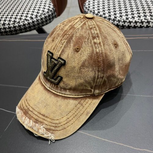 【AT2302】LV (Louis Vuitton) LV（ルイ・ヴィトン）の新しいデニムベースボールキャップは、品質が非常に素晴らしく、基本的なヘッドサイズは56で、ベルクロで調整が可能です。