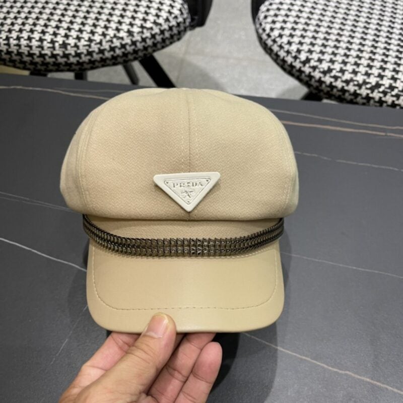 【AT2312】Prada プラダ2024年の早秋のベレー帽の新作が入荷され、ブランド品の大人気アイテムで、旅行や街歩きの必需品です。