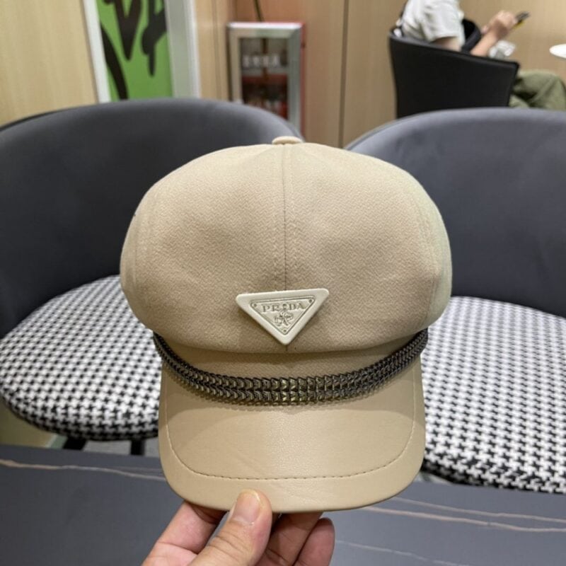 【AT2312】Prada プラダ2024年の早秋のベレー帽の新作が入荷され、ブランド品の大人気アイテムで、旅行や街歩きの必需品です。