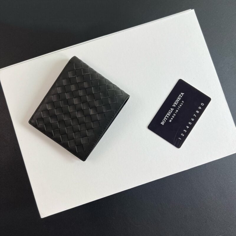 【AT2321】Bottega Veneta 原厂の仔牛革（内蔵されたシャネルの香水袋）Baodi Jia BVメンズウォレットウォレットメンズバッグ、写真は実物を撮影したものです、実際の良質を確実にします、輸入仔牛革を使用し、高級ハードウェアを使用し、彼がストリートに出かけるのに最適な男性には必須のアイテムです🔥（短財布）ギフトボックス付き