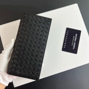 【AT2322】Bottega Veneta ボッテガ・ヴェネタ、オリジナルの牛皮（内部にシャネルのポーチが付属）BV最新の男女兼用編み財布スーツクリップ長財布 😄 オリジナル品質 公式ウェブサイトと同期 最高級の牛革を使用 手触りが超素晴らしい オリジナルの金具 独特なデザインスタイル 完璧すぎる 細部の作りが精巧で上品な 高い品質でありながら内面に深みがある ハイエンドで格好良く 高品質