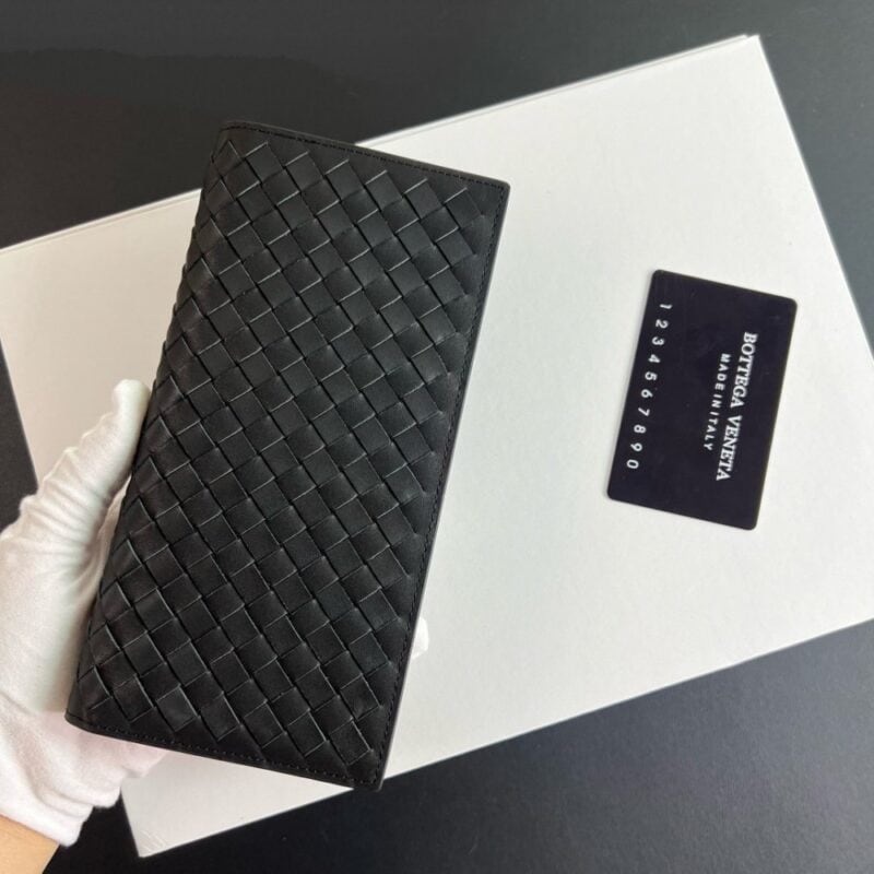 【AT2322】Bottega Veneta ボッテガ・ヴェネタ、オリジナルの牛皮（内部にシャネルのポーチが付属）BV最新の男女兼用編み財布スーツクリップ長財布 😄 オリジナル品質 公式ウェブサイトと同期 最高級の牛革を使用 手触りが超素晴らしい オリジナルの金具 独特なデザインスタイル 完璧すぎる 細部の作りが精巧で上品な 高い品質でありながら内面に深みがある ハイエンドで格好良く 高品質