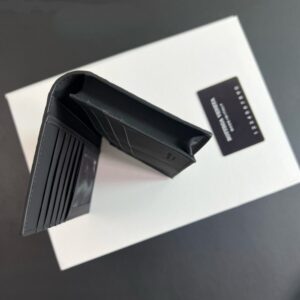 【AT2322】Bottega Veneta ボッテガ・ヴェネタ、オリジナルの牛皮（内部にシャネルのポーチが付属）BV最新の男女兼用編み財布スーツクリップ長財布 😄 オリジナル品質 公式ウェブサイトと同期 最高級の牛革を使用 手触りが超素晴らしい オリジナルの金具 独特なデザインスタイル 完璧すぎる 細部の作りが精巧で上品な 高い品質でありながら内面に深みがある ハイエンドで格好良く 高品質