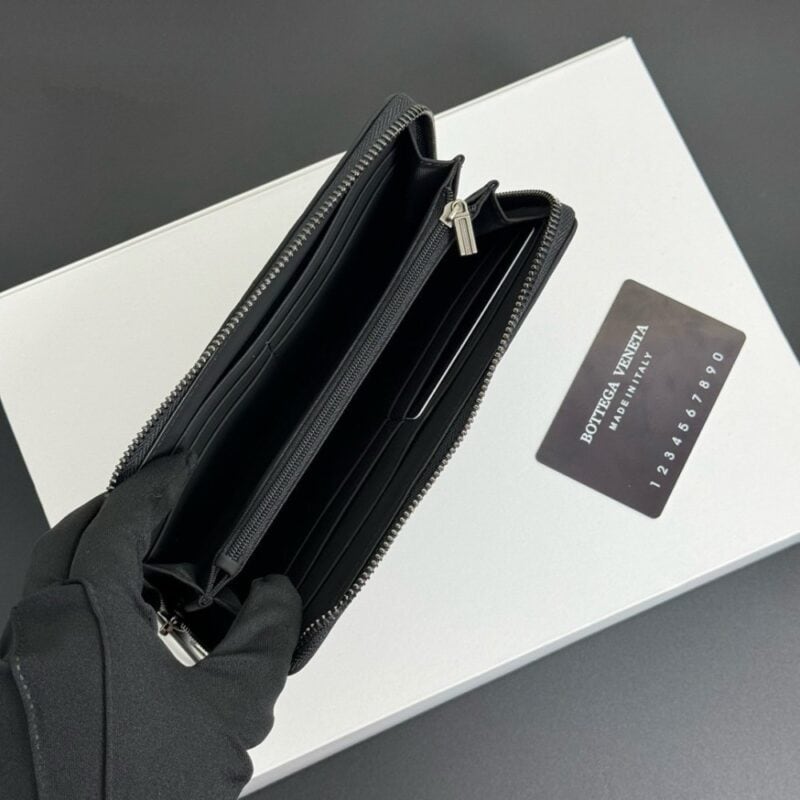 【AT2323】Bottega Venetaの財布は、輸入ワックス牛革を使用しており、純粋な手編みの素材は使うほど柔らかく滑らかで繊細になります。