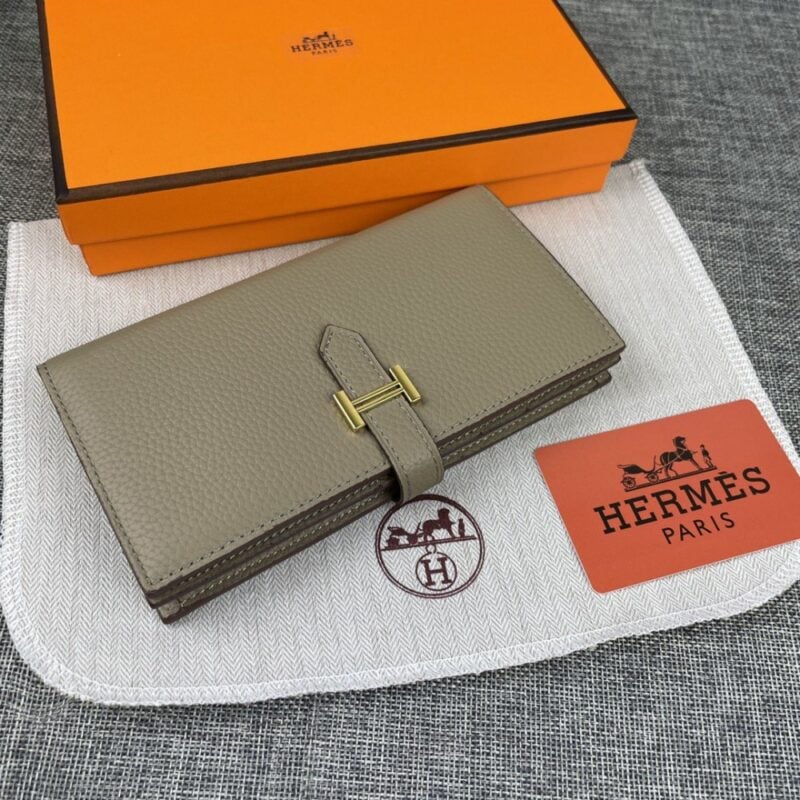 【AT2328】Hermes エルメスのレディース新作モノクロームレザー内ポケット付き立て型財布