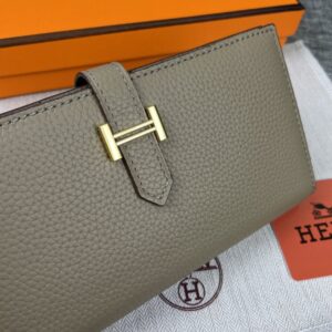 【AT2328】Hermes エルメスのレディース新作モノクロームレザー内ポケット付き立て型財布