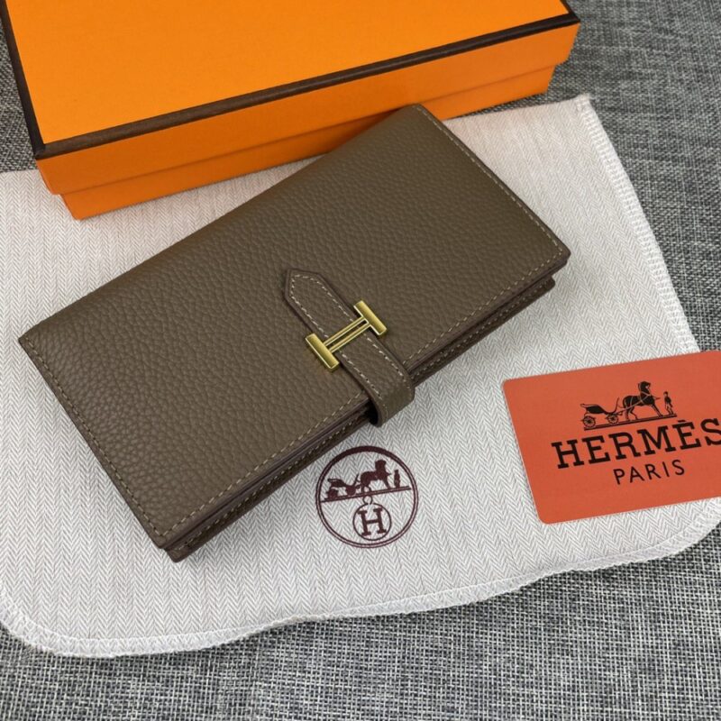 【AT2331】Hermes エルメスレディースの新しい単色レザー内側のジッパーポケット式ウォレット