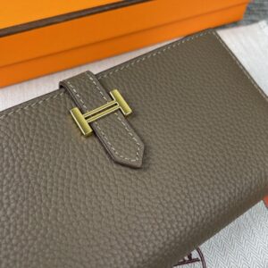 【AT2331】Hermes エルメスレディースの新しい単色レザー内側のジッパーポケット式ウォレット